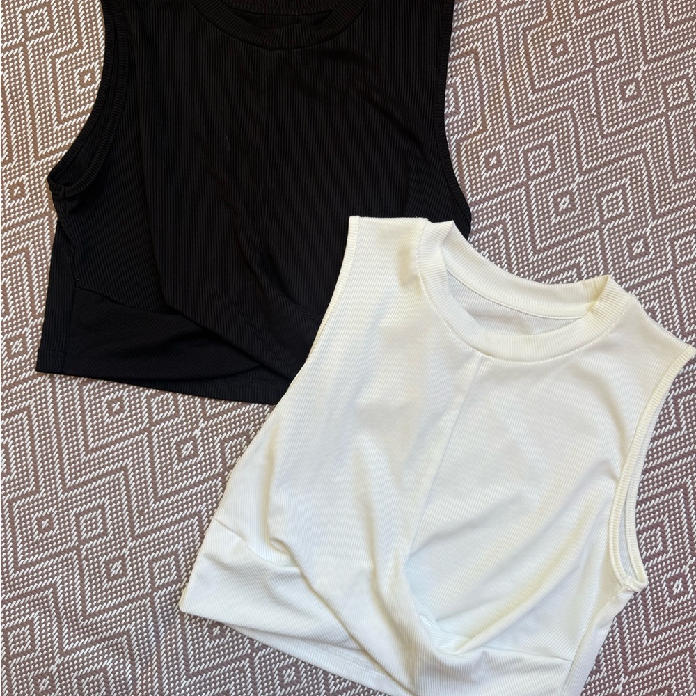 Cider Ribbed Cropped Tanks — Black & White Set